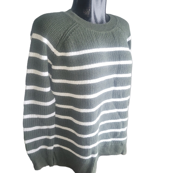 Old Navy Olive Green and White Striped Sweater Sz.L - Picture 3 of 7